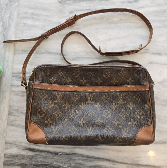 Louis Vuitton TROCADERO 30 CROSSBODY SHOULDER BAG - Picture 1 of 14